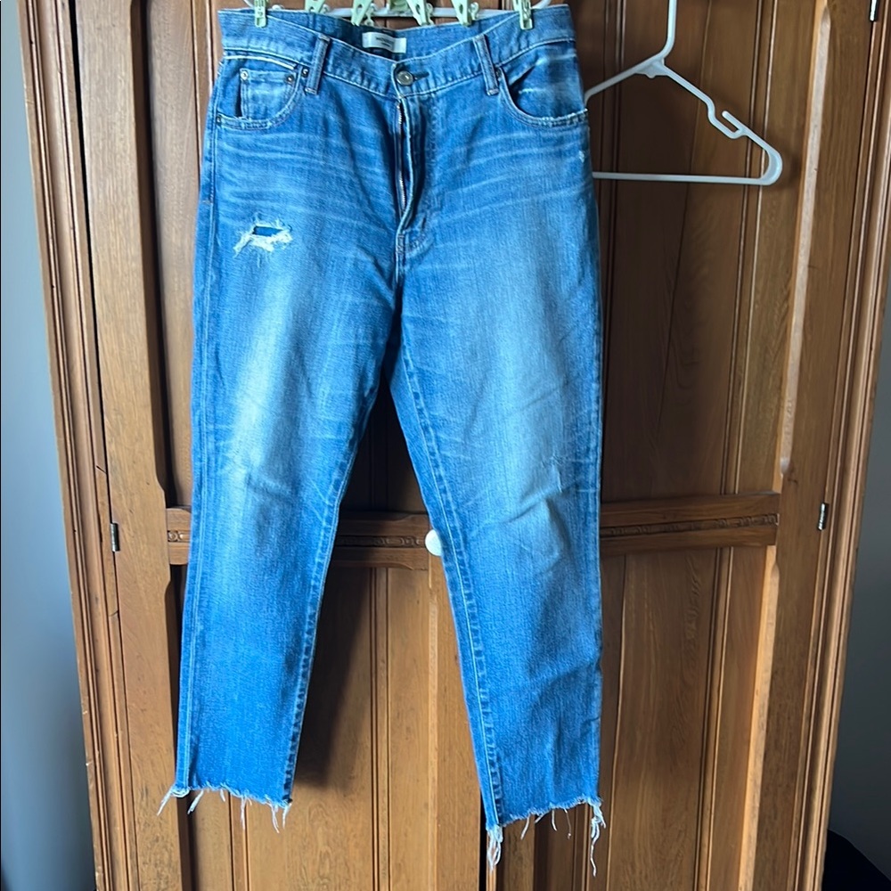 Moussy Vintage Distressed Blue Jeans with Raw Hem